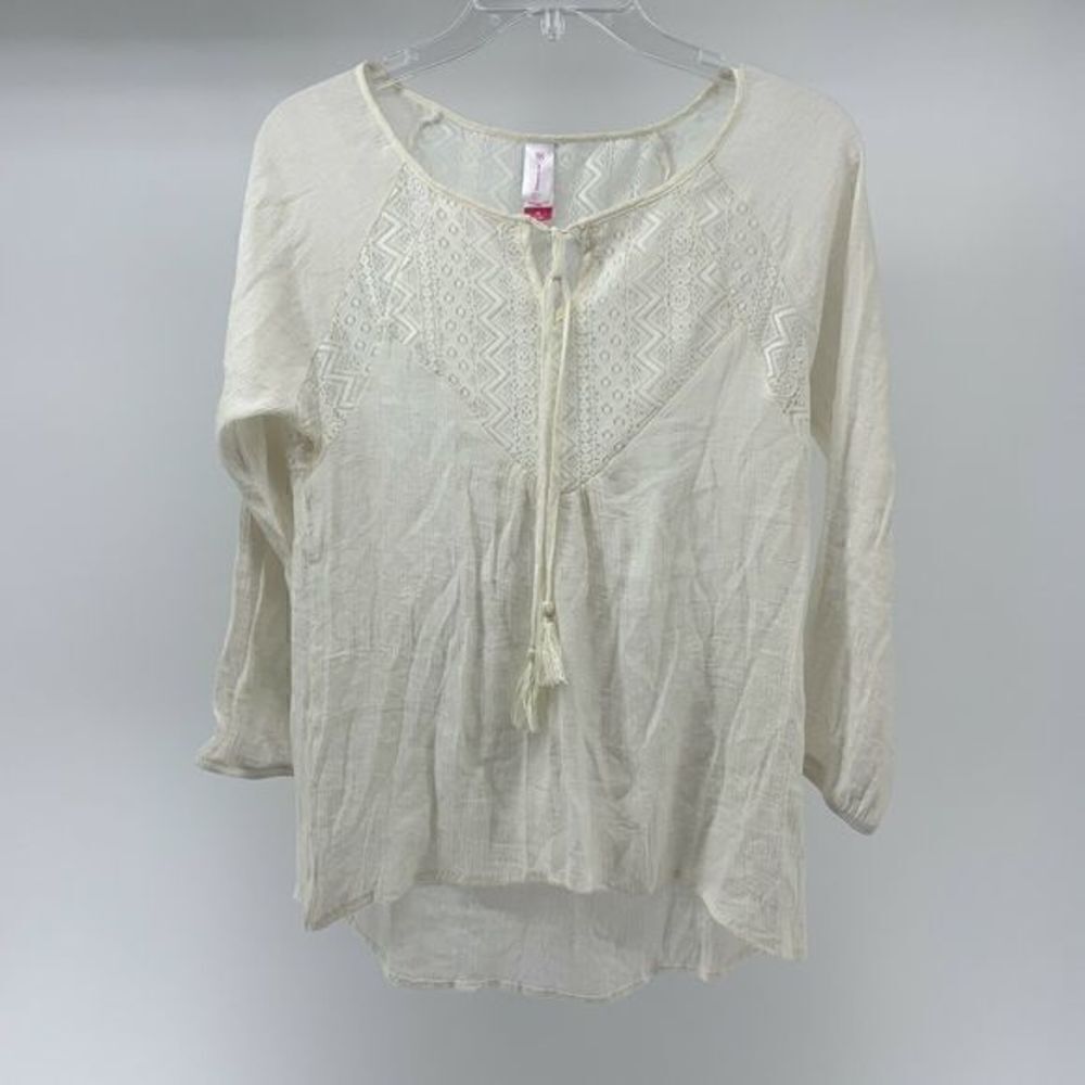 White Lace Back Popover Blouse Tassel M